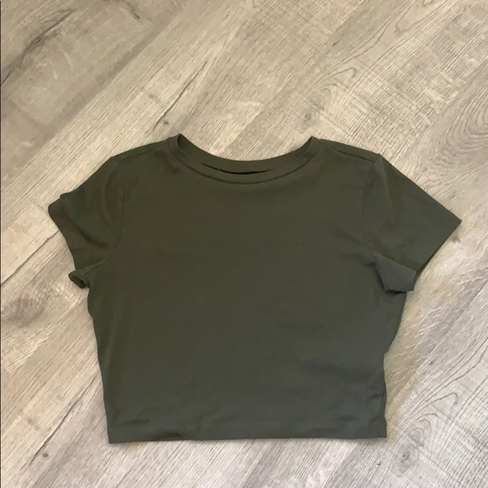 Cropped shirt